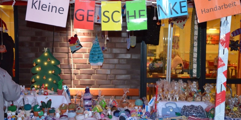 8. Weihnachtsbasar der Seniorenresidenz Walter Esser 8. Weihnachtsbasar der Seniorenresidenz Walter Esser