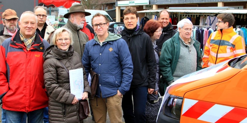 Viele Diskussionen wurden am Infomobil von Straßen.NRW geführt Viele Diskussionen wurden am Infomobil von Straßen.NRW geführt