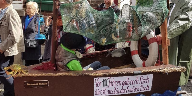 Einer der zahlreichen Schürreskarren Einer der zahlreichen Schürreskarren