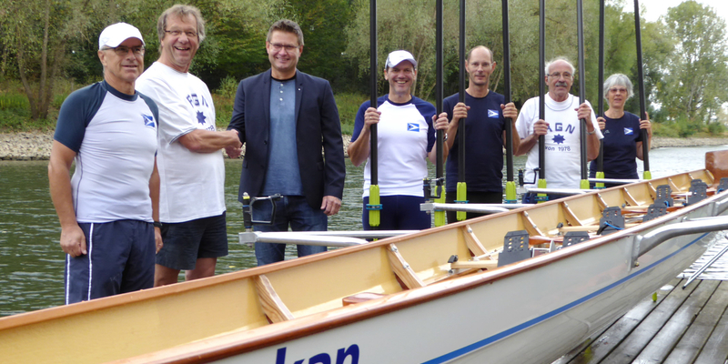 Das Ruderboot „Orkan“ mit Gregor Franken und dem Vorstand des RGN Das Ruderboot „Orkan“ mit Gregor Franken und dem Vorstand des RGN